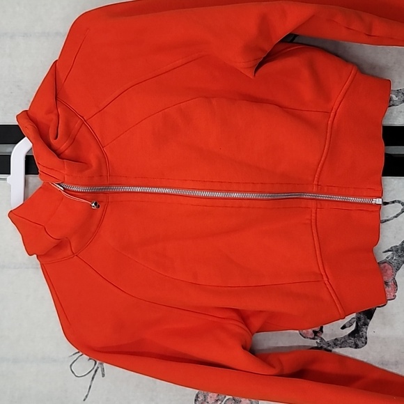 Lululemon Scuba Full-Zip Cropped Hoodie Solar Orange Size 8 - Picture 4 of 8